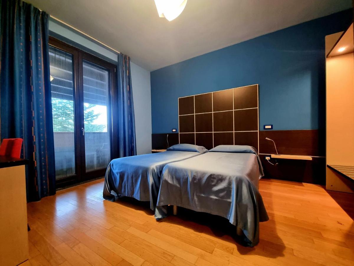 Sotto Il Cielo Hotel ピニョーラ エクステリア 写真