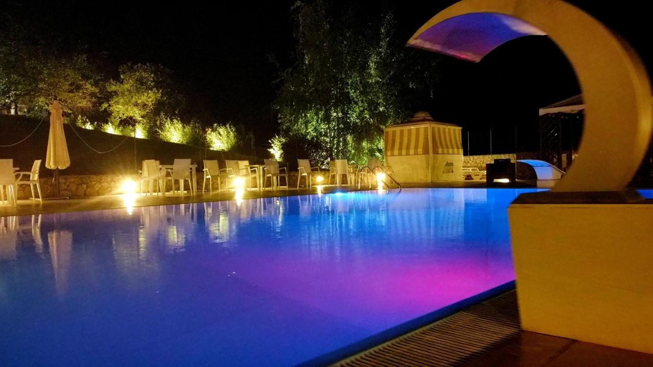 Sotto Il Cielo Hotel ピニョーラ エクステリア 写真