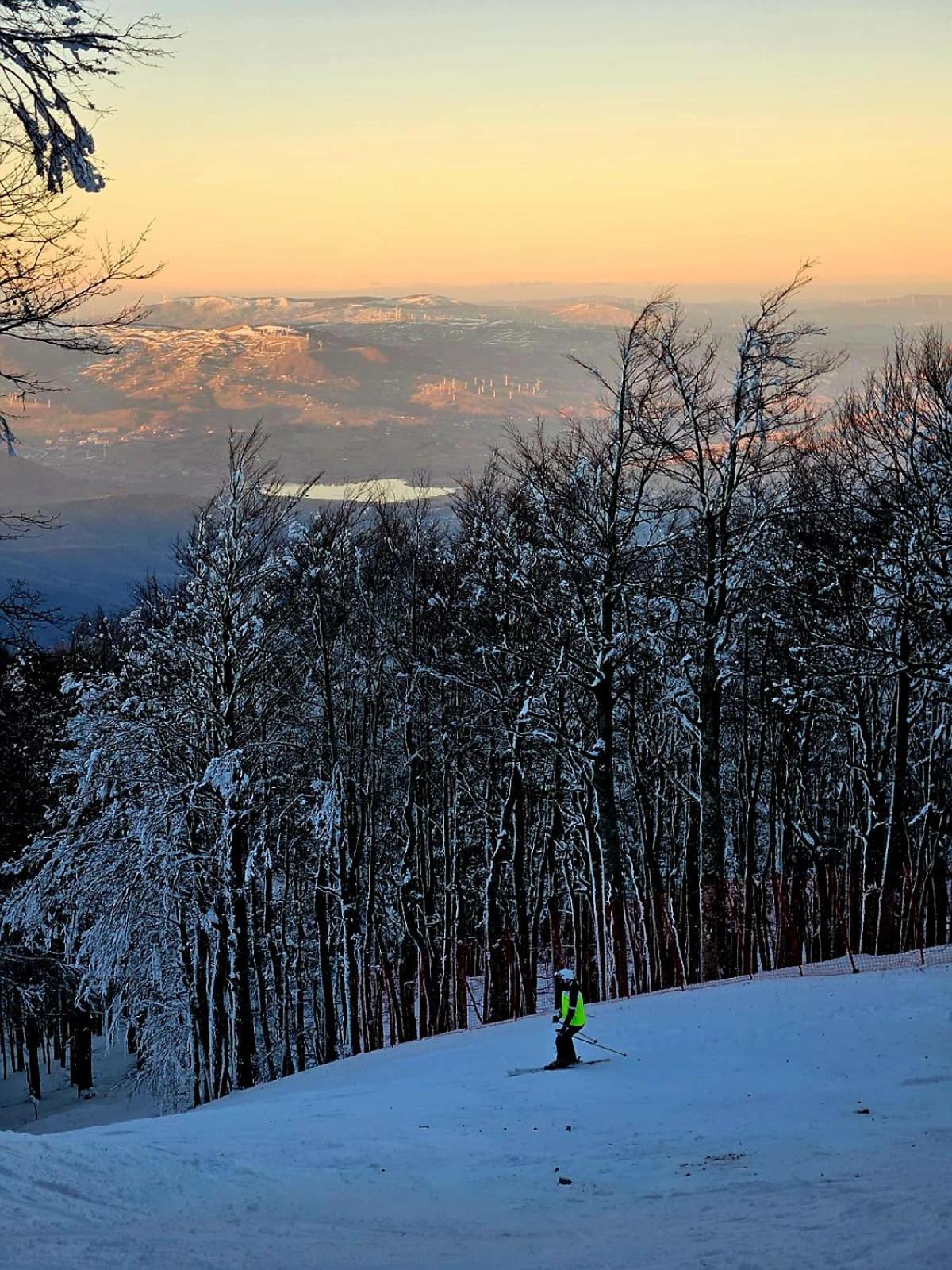 Sotto Il Cielo Hotel ピニョーラ エクステリア 写真